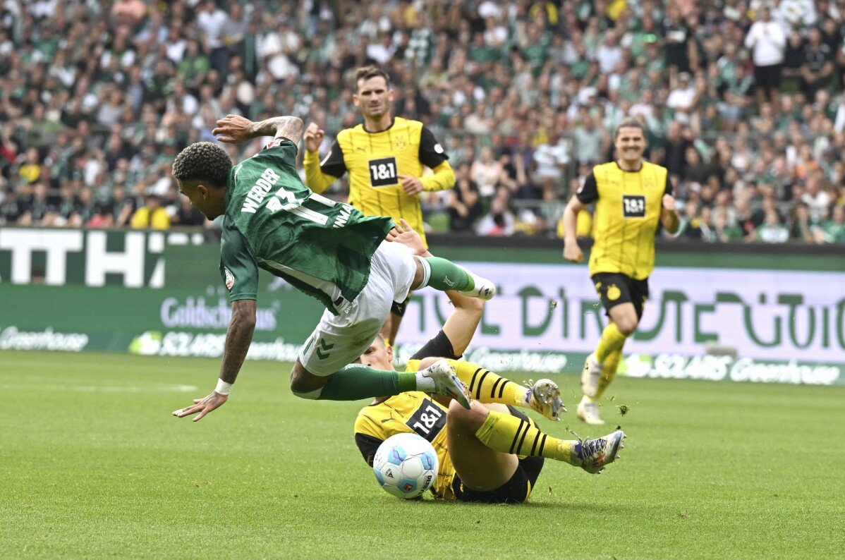 Dortmund's 0-0 Draw at Bremen After Schlotterbeck's Red Card