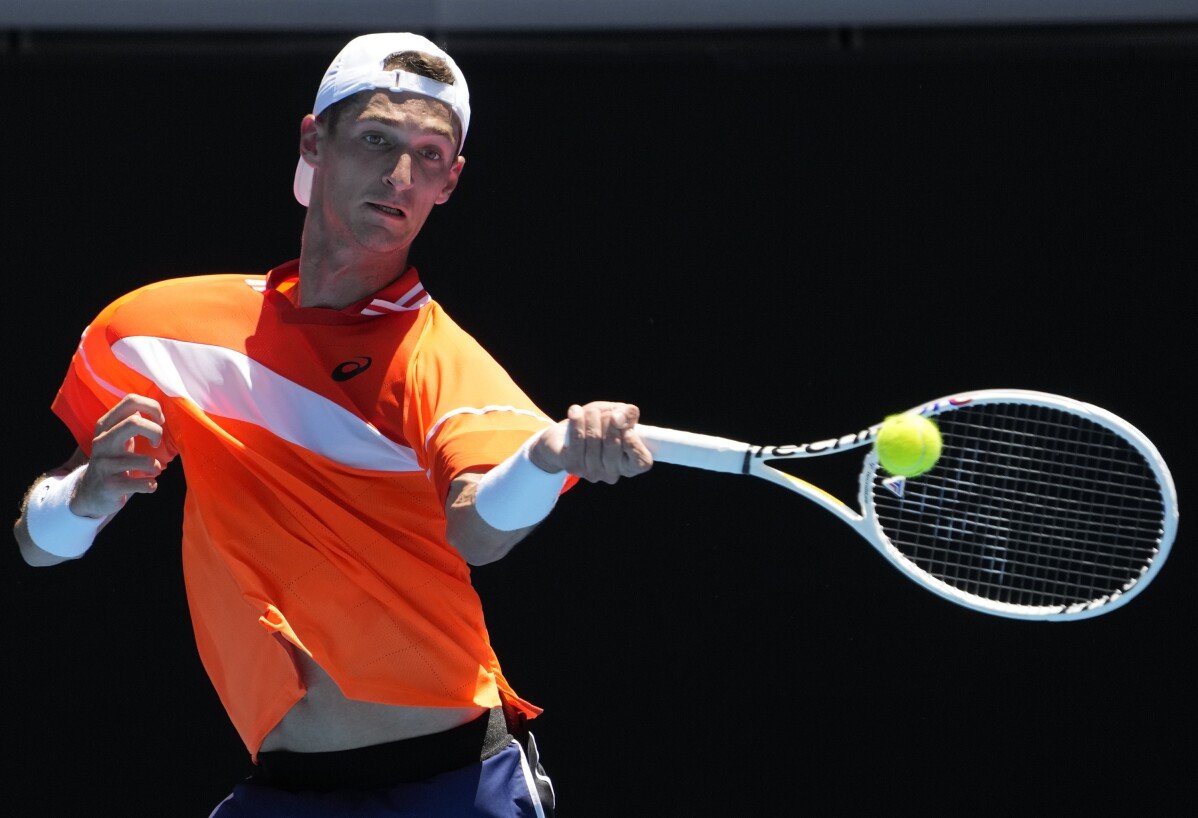 French Player Receives Warning for Striking Fan with Ball at French Open