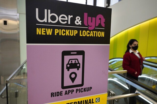 Uber and Lyft to pay drivers $32.50 per hour in Massachusetts settlement