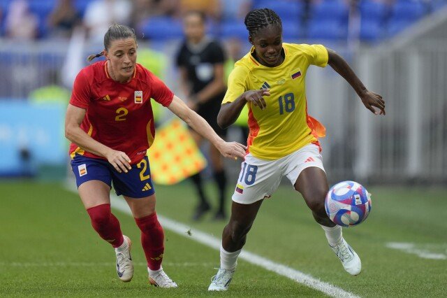 Linda Caicedo sustains injury in Colombia's Olympics soccer quarterfinal match against Spain