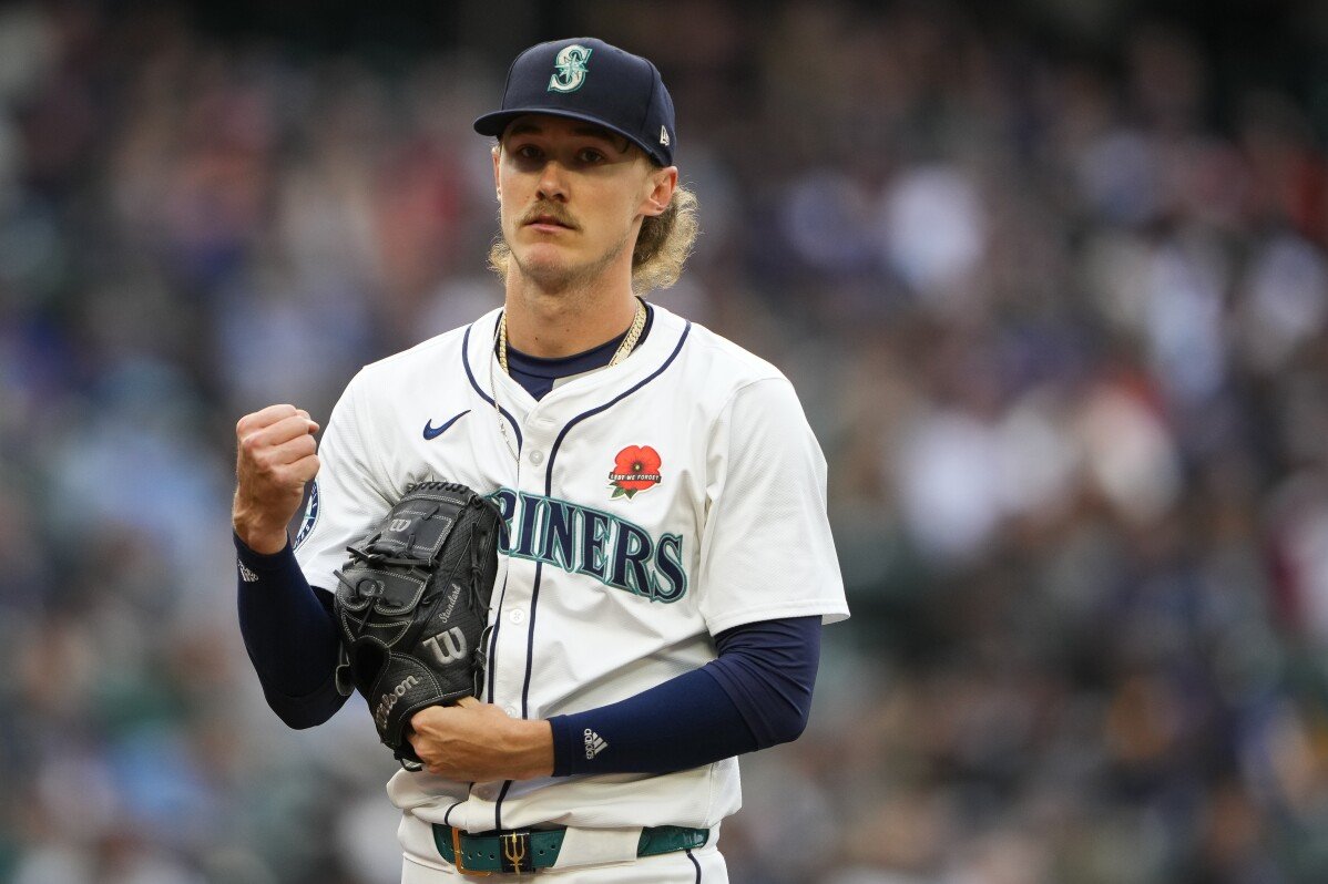 Bryce Miller earns his first victory since April 17 as the Mariners defeat the Astros 3-2