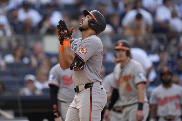 Orioles Defeat Yankees 17-5 and Win Three-Game Series