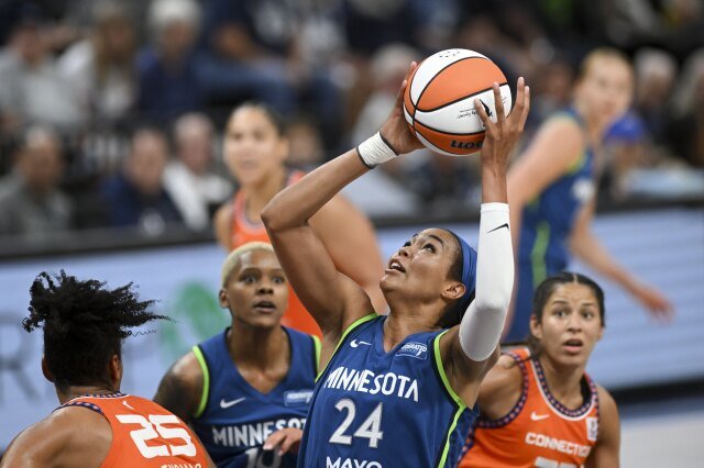 Sun defeat Lynx