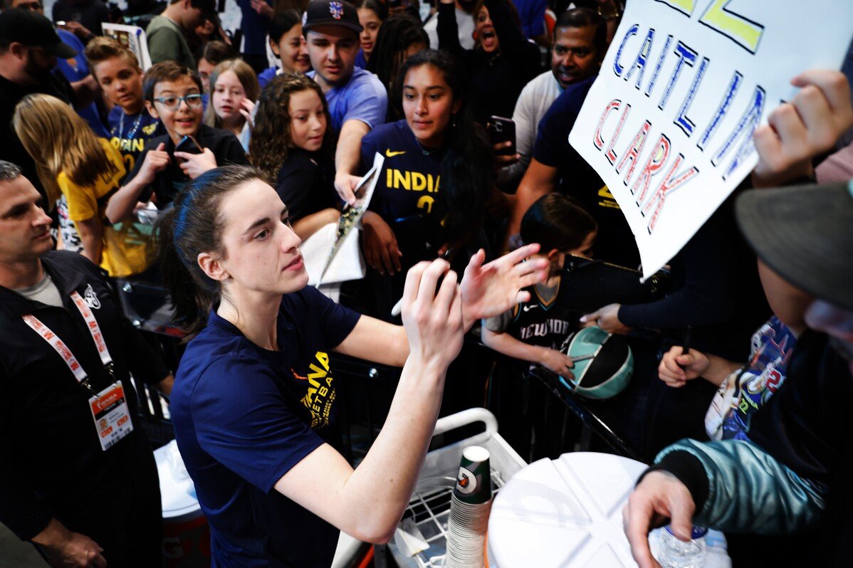 Caitlin Clark and other rookies boost attendance and ratings for 1st month of WNBA season