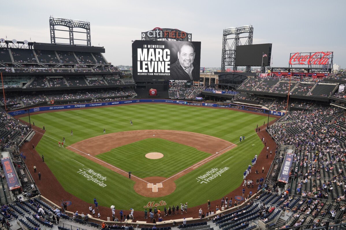 Mets Pay Tribute to Late Team Photographer Marc Levine at Citi Field